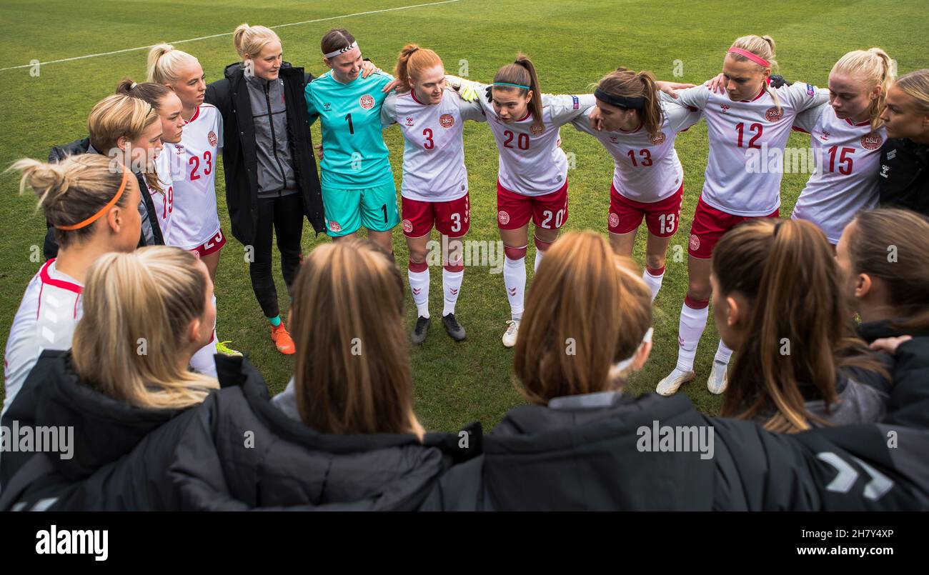 Zenica, Bosnia and Herzegovina, 25th November 2021. The team of Denmark ready for the match between Bosnia and Herzegovina and Denmark in Zenica. November 25, 2021. Credit: Nikola Krstic/Alamy Stock Photo