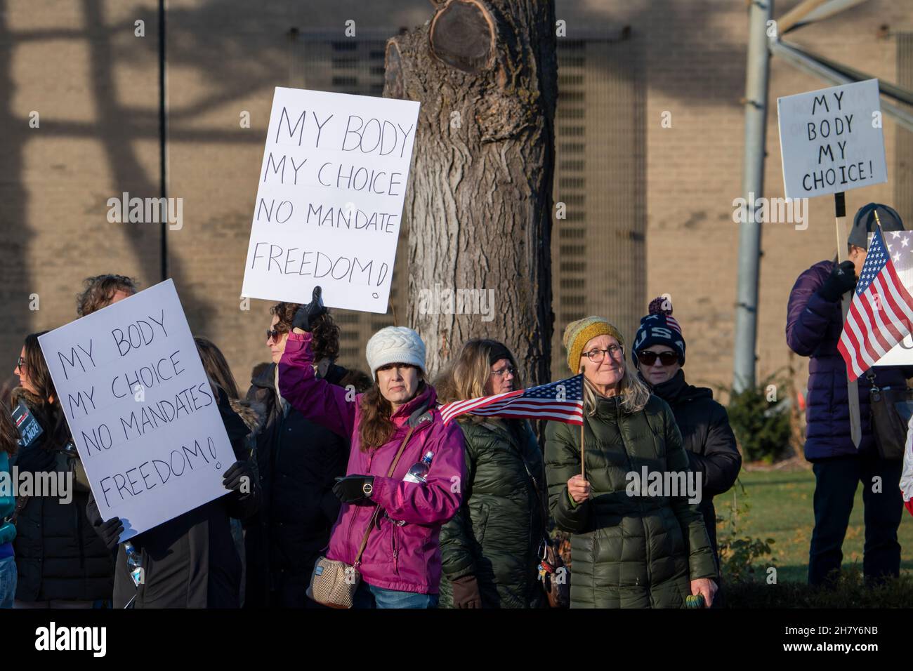 St. Paul, Minnesota. November 20, 2021. Medical freedom rally held outside of KSTP-TV news media to tell them to cover their protests and report the t Stock Photo