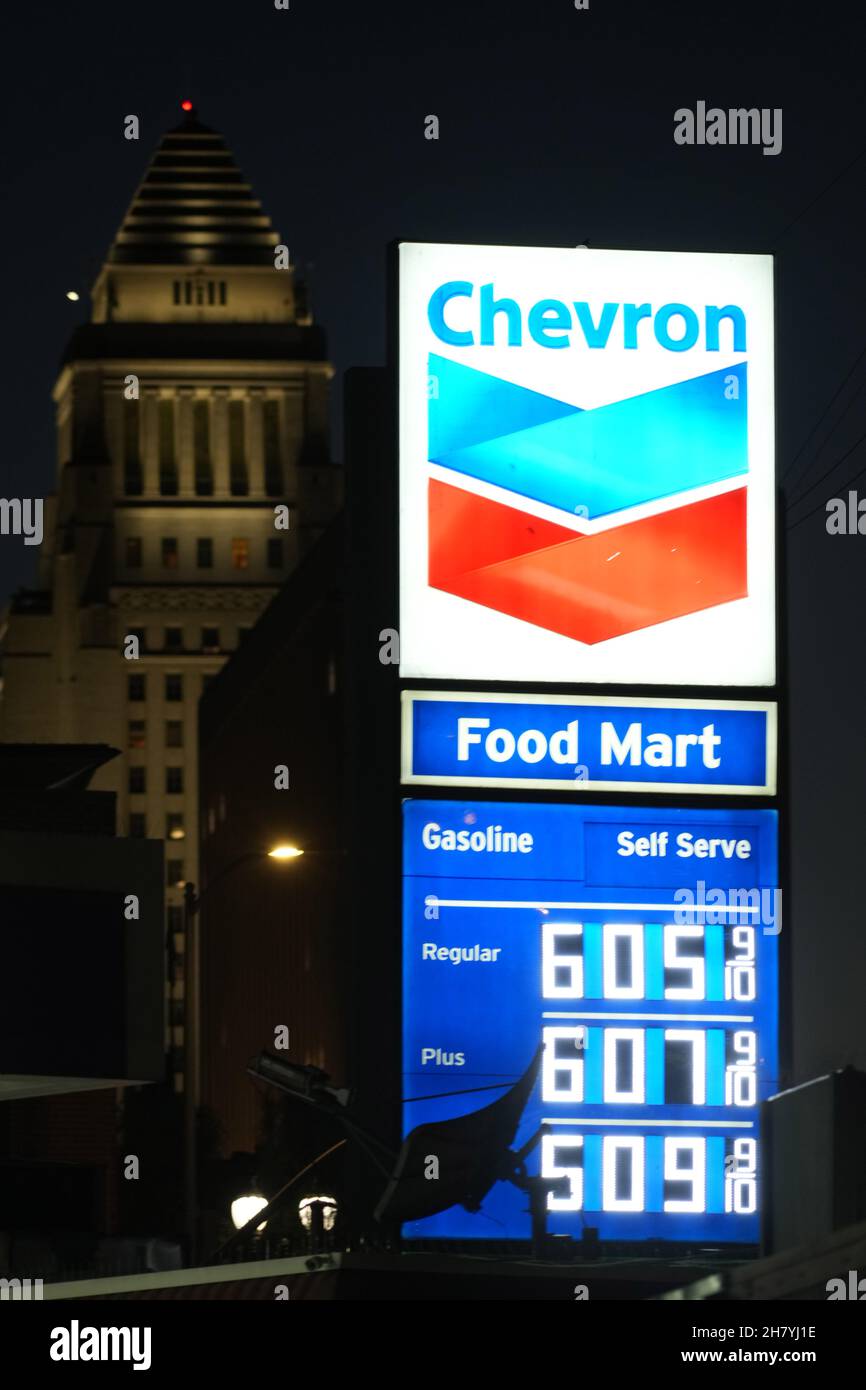 Gas station food hires stock photography and images Alamy