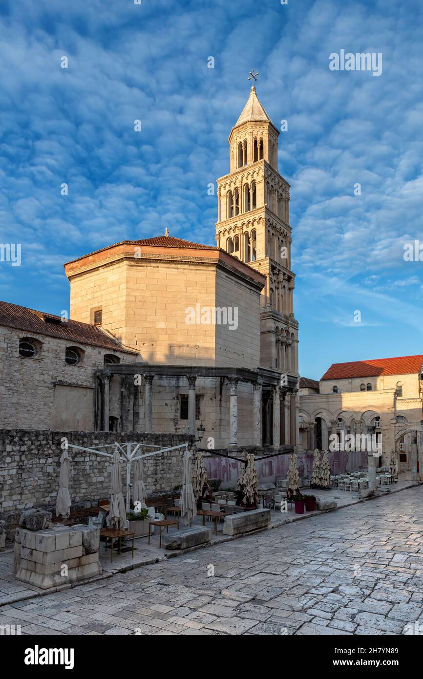 Split Grad Old stone street hi-res stock photography and images - Alamy