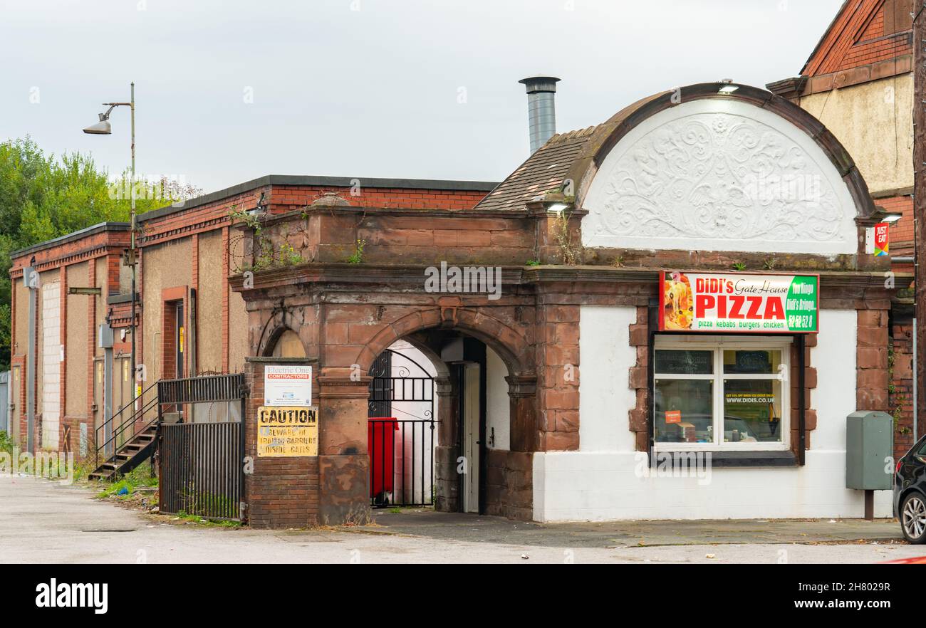 The old gatehouse of Liverpool Zoo, on Rice Lane, Walton, Liverpool 9, many years used by Dunlop Rubber Factory, Now a takeaway. Taken September 2021. Stock Photo