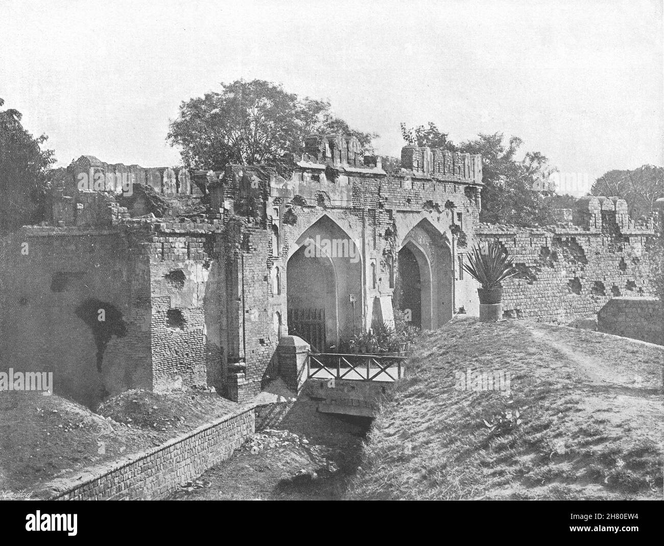 INDIA. Delhi- The Kashmir Gate 1895 old antique vintage print picture Stock Photo