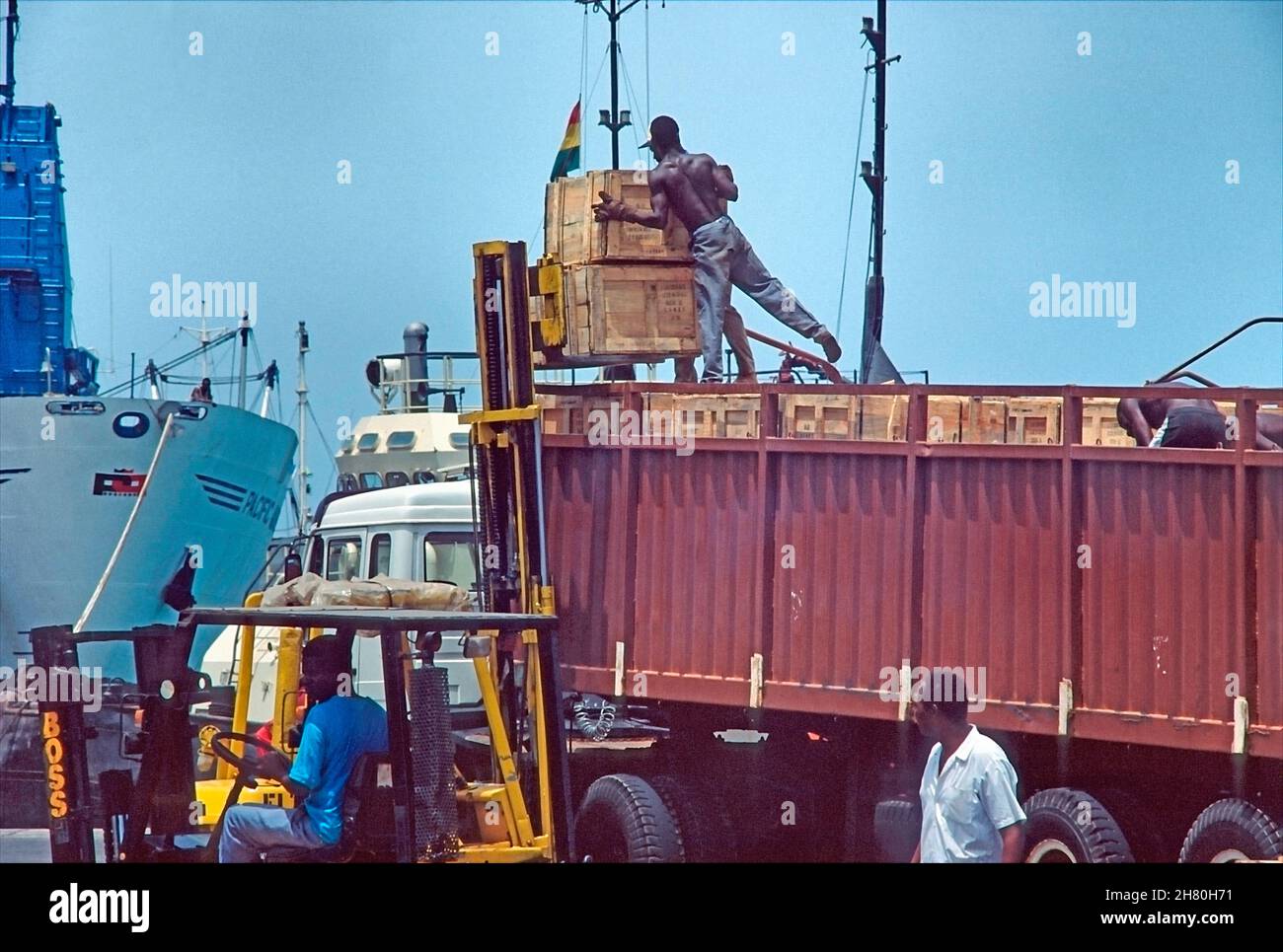 Transshipment of breakbulk cargo in the Port of Tema, Ghana, West-africa. Stock Photo