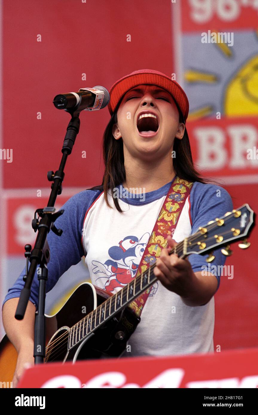 M Music & Musicians Magazine » MICHELLE BRANCH