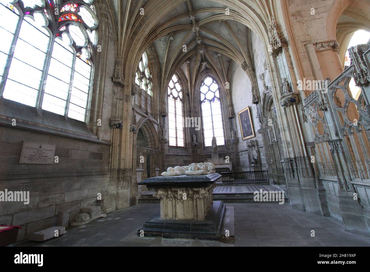 SOUVIGNY, ALLIER, FRANCE, NOVEMBER 02, 2011 : chapel with tomb of the bourbons in  prioy church Saint Pierre Saint Paul Stock Photo