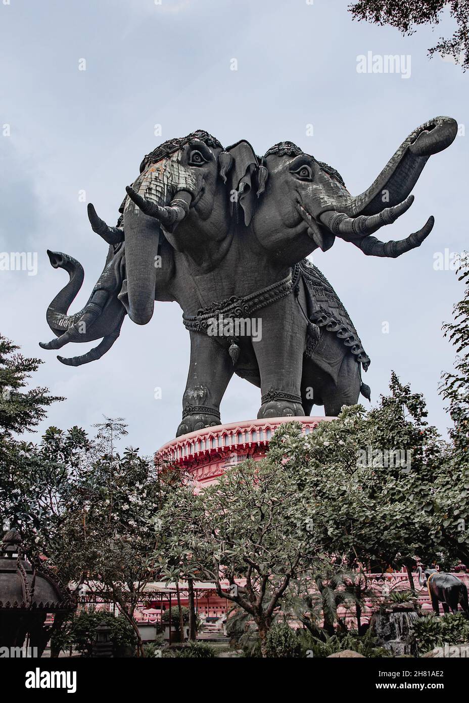 Famous giant elephant statue in the Erawan Museum Stock Photo Alamy
