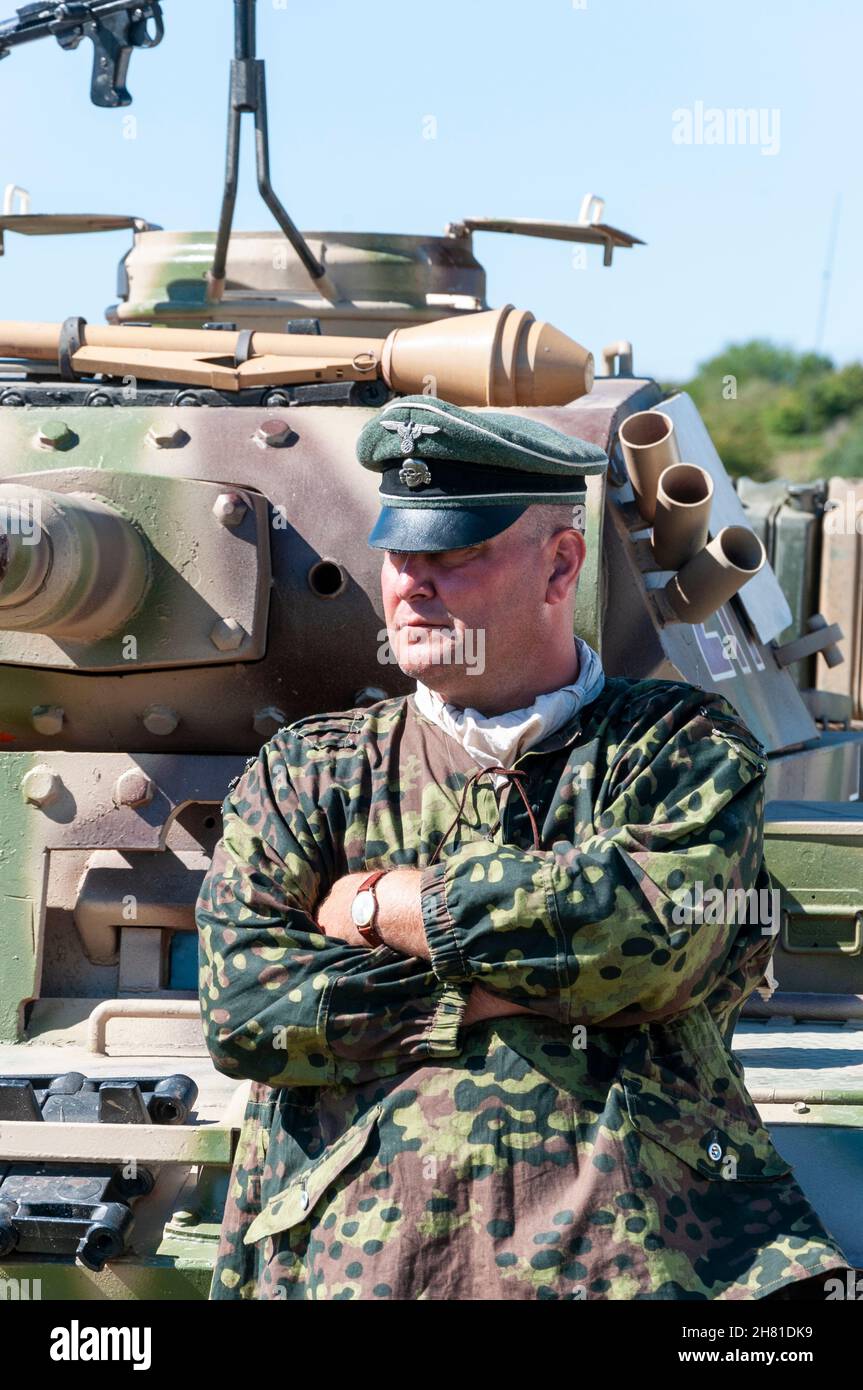 Vanhin elpyminen monistus ww2 german tank crew uniform Sininen Elvyttää ...