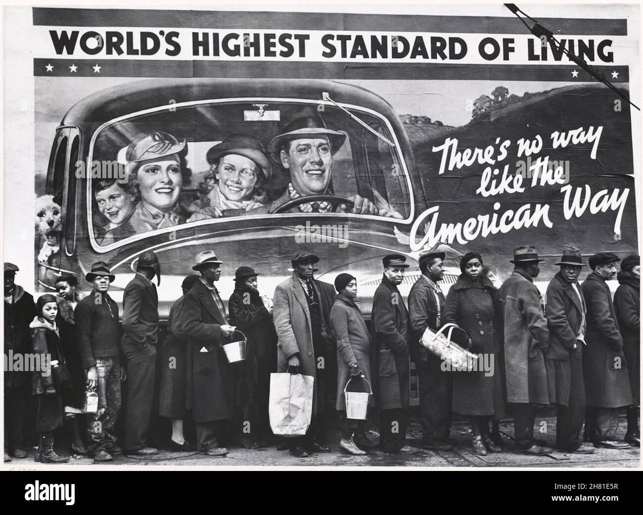 Margaret Bourke-White - The Louisville Flood remains an iconic image of the Great Depression - The American Way of Life. Stock Photo