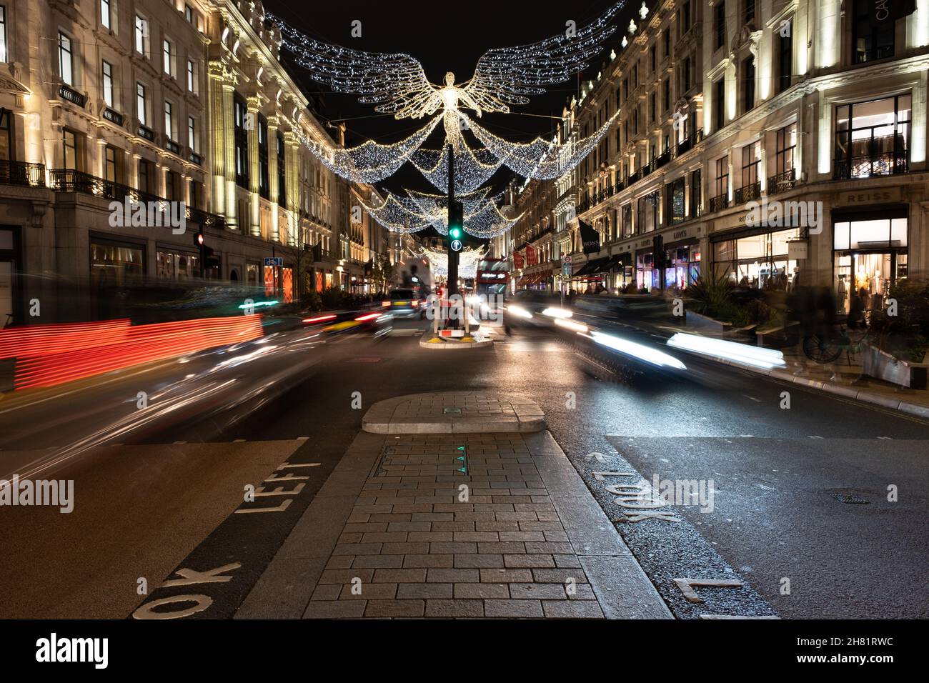 London street traffic light art hi-res stock photography and images - Alamy