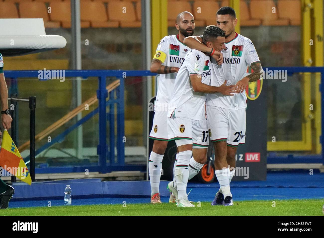 Lecce, Italy. 26th Nov, 2021. Cesar Alejandro Falletti (Ternana Calcio) and Anthony Partipilo (Ternana Calcio) celebrates after scoring a goal of 0-1 during US Lecce vs Ternana Calcio, Italian soccer Serie B match in Lecce, Italy, November 26 2021 Credit: Independent Photo Agency/Alamy Live News Stock Photo