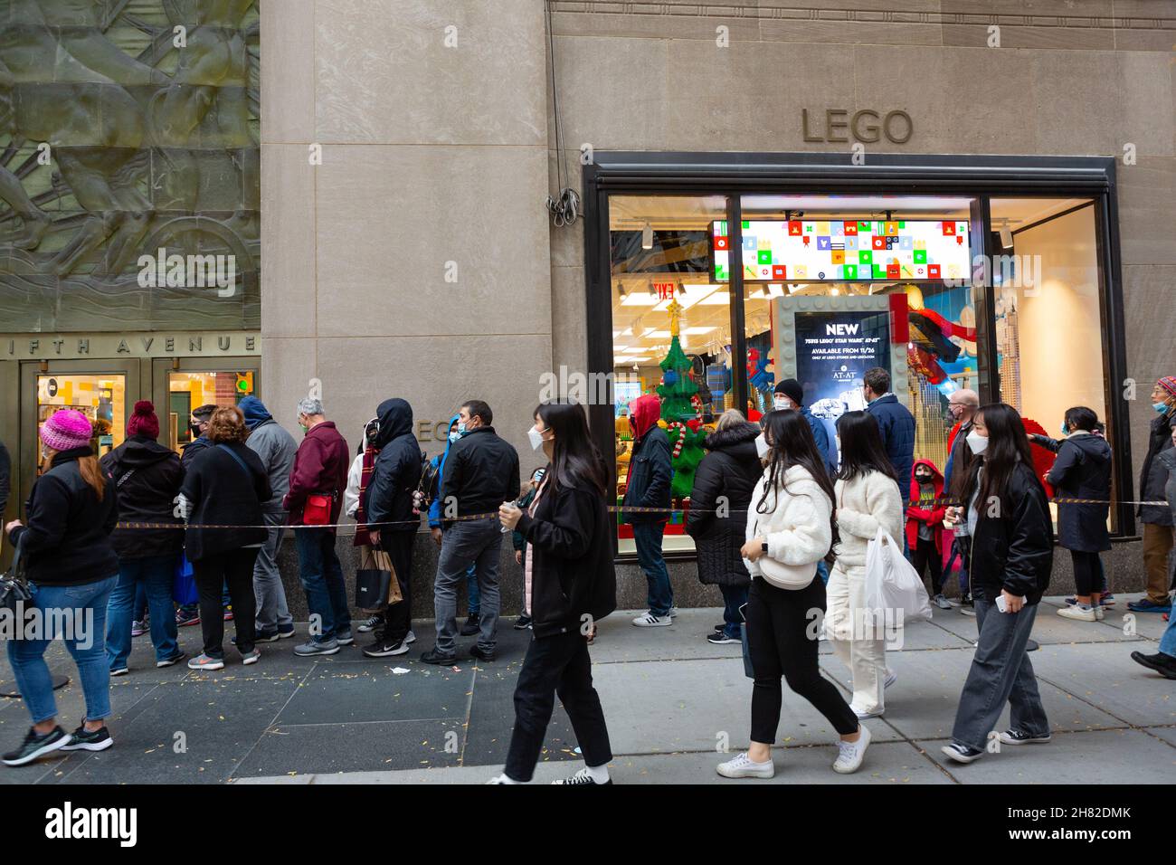 Worlds largest lego store hi-res stock photography and images - Alamy