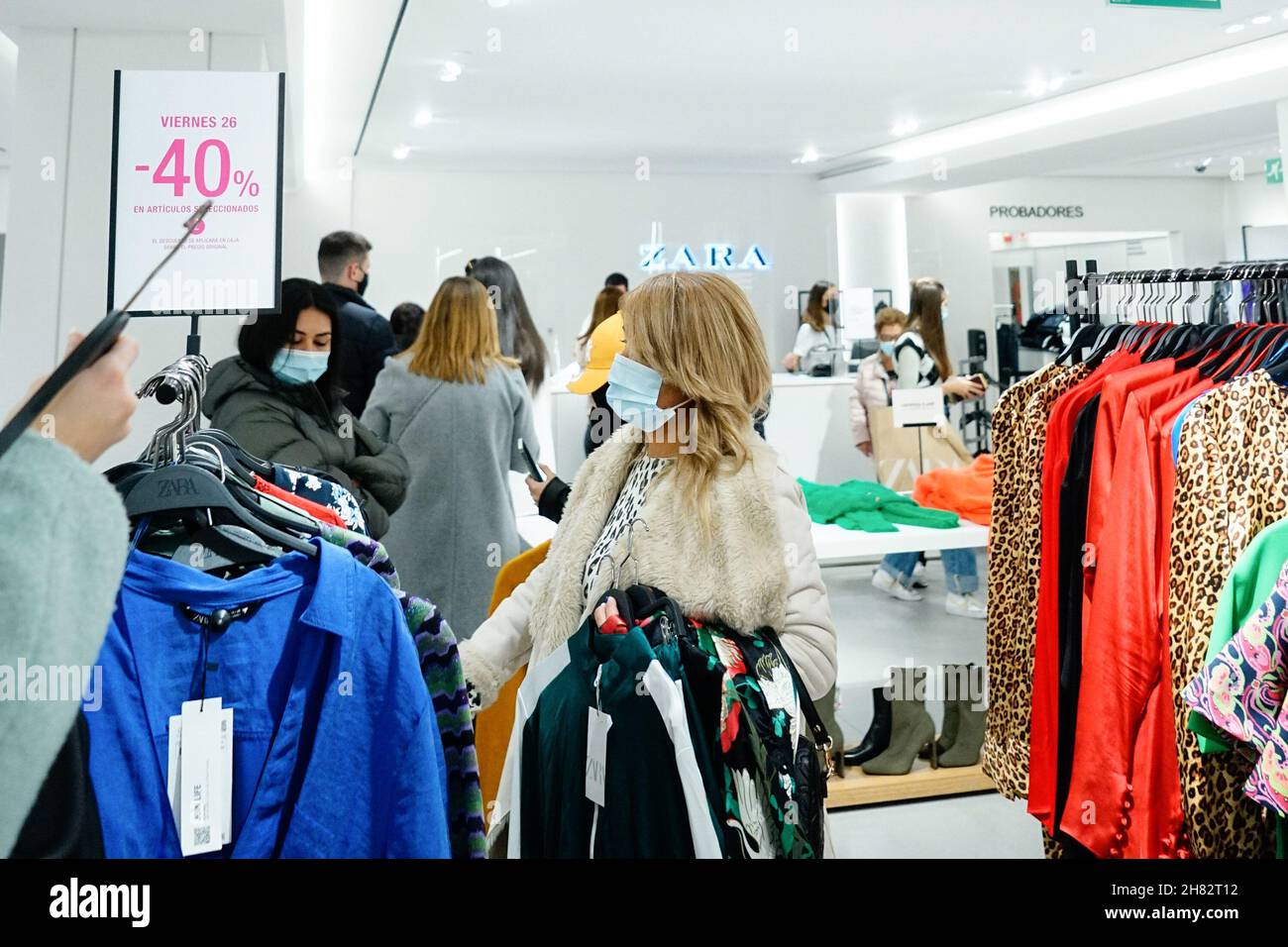 Page 12 - Black Friday Images High Resolution Stock Photography and Images  - Alamy