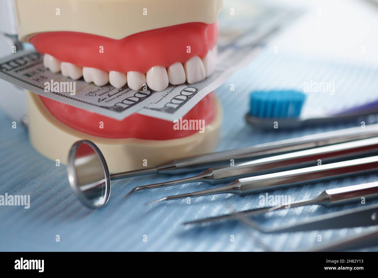 Dental instrument hires stock photography and images Alamy