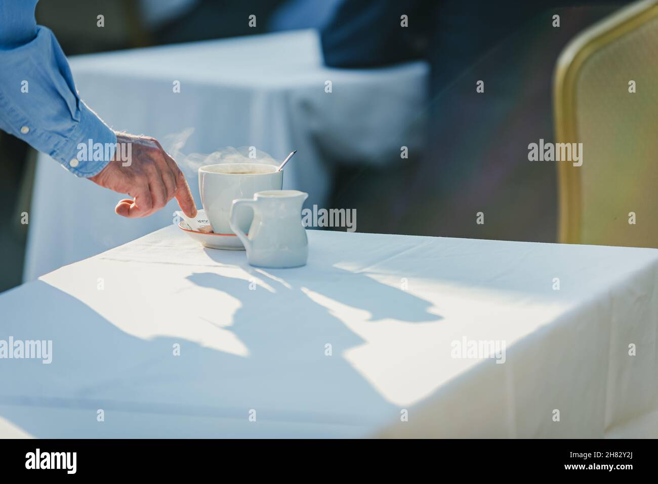 Hot coffee go flat hi res stock photography and images Alamy