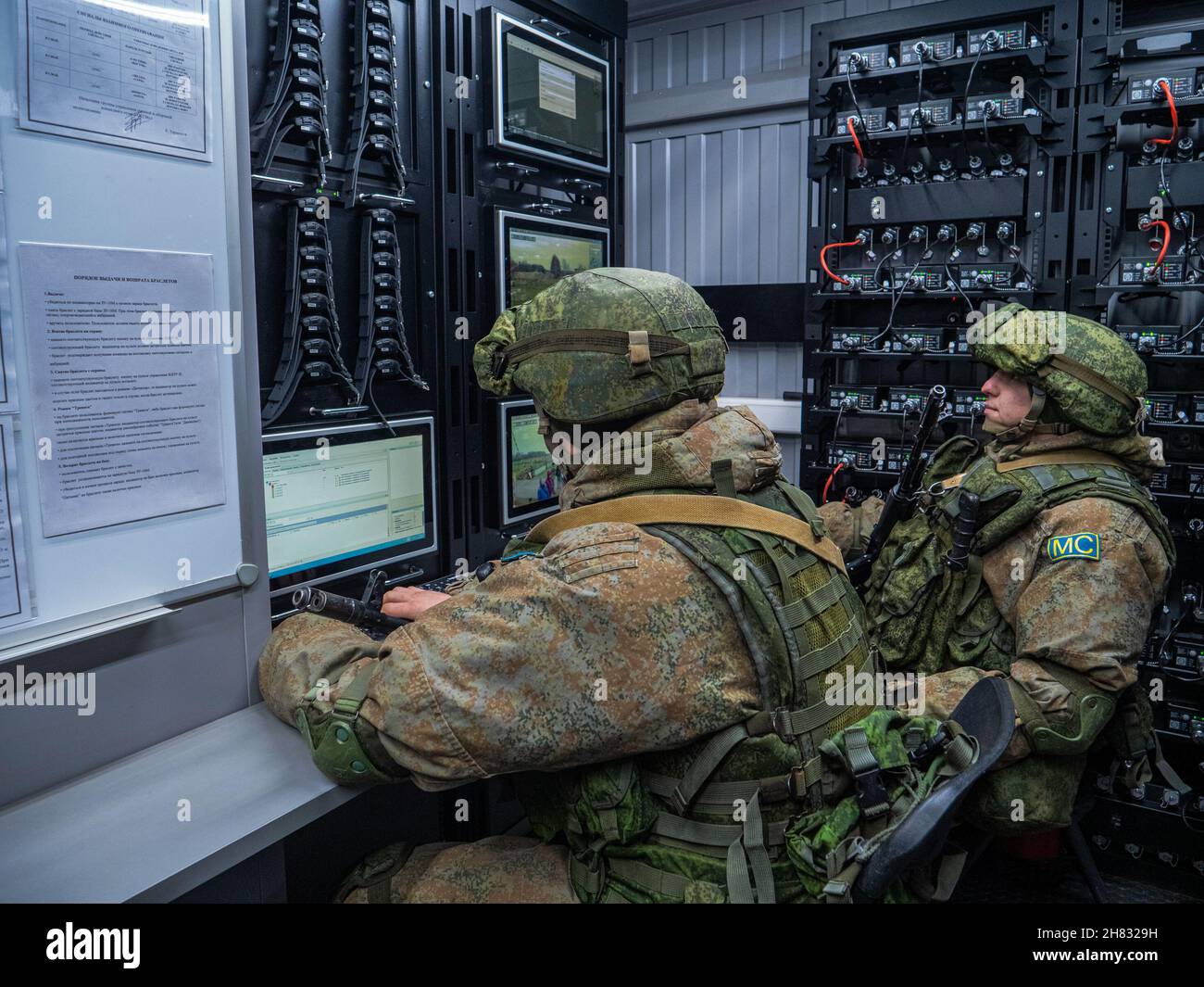 Kazan, Russia. 08 November 2021. Soldiers in the command post. Soldiers observe the situation around the checkpoint . Army exercises of Collective Security Treaty Organization countries Stock Photo