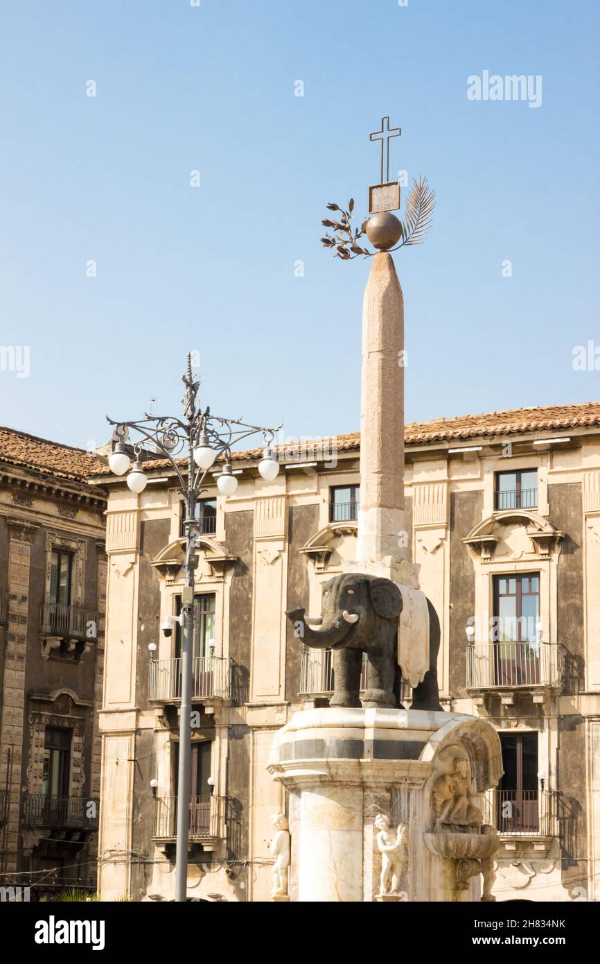 The symbol of Catania city in Sicily, Italy, is u Liotru (the elephant), or the Fontana dell'Elefante (elephant's fountain), assembled in 1736 Stock Photo