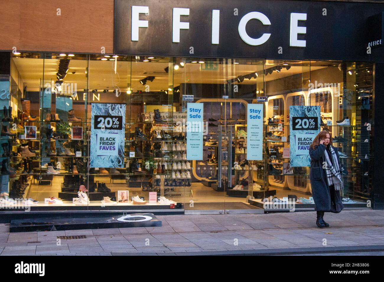 Page 2 - City Centre Shoe Shop High Resolution Stock Photography and Images  - Alamy