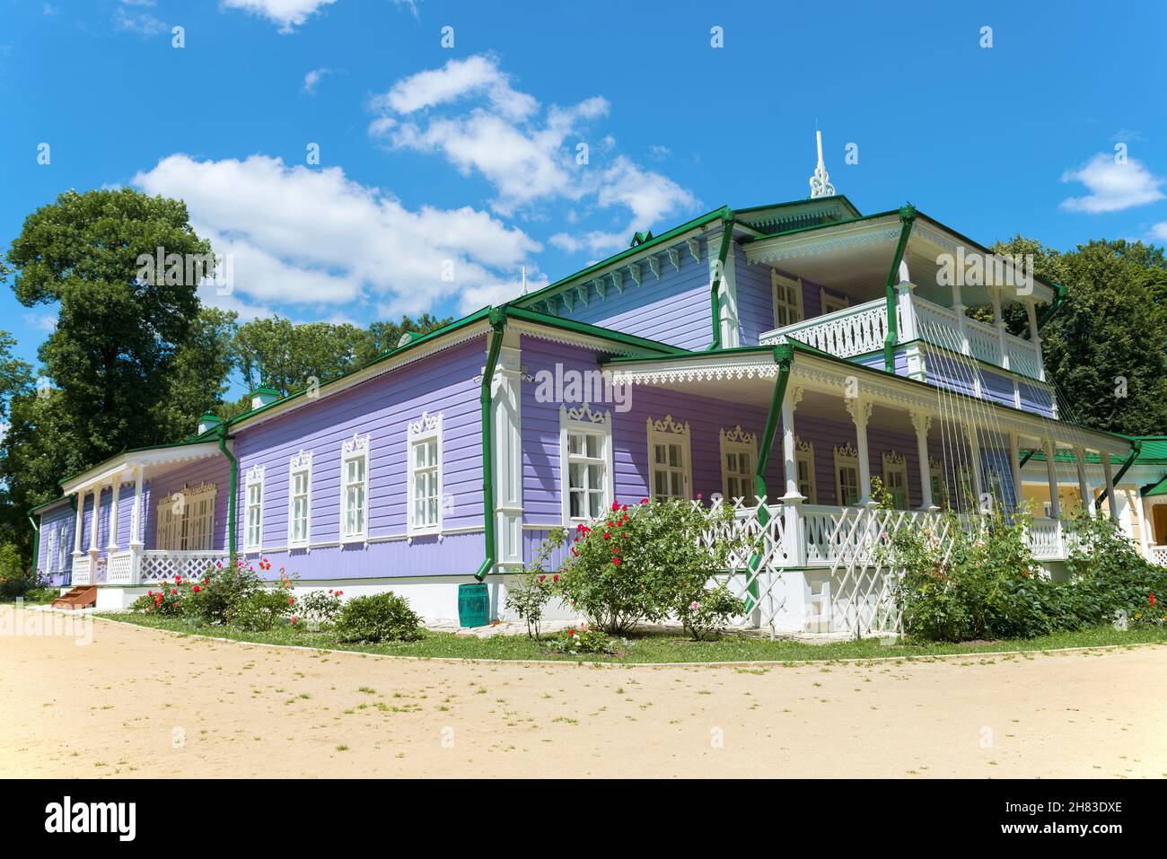 ORYOL REGION, RUSSIA - JULY 06, 2019: The main manor house in the estate 'Spasskoye-Lutovinovo' on a sunny July day. The estate of the mother of the c Stock Photo