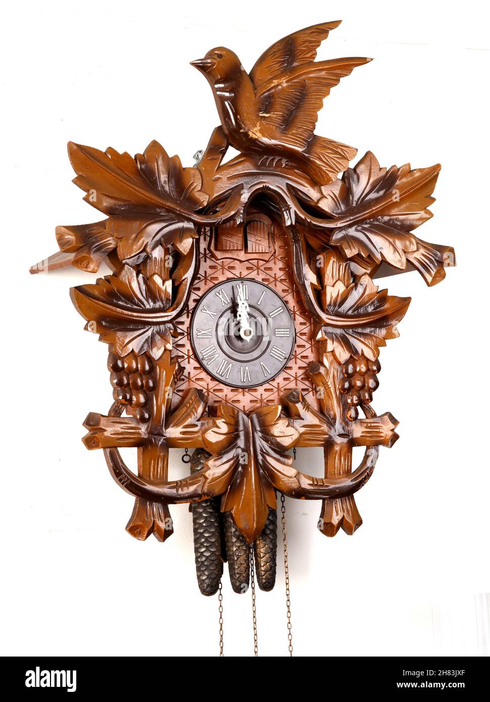 vintage old cuckoo clock Stock Photo Alamy