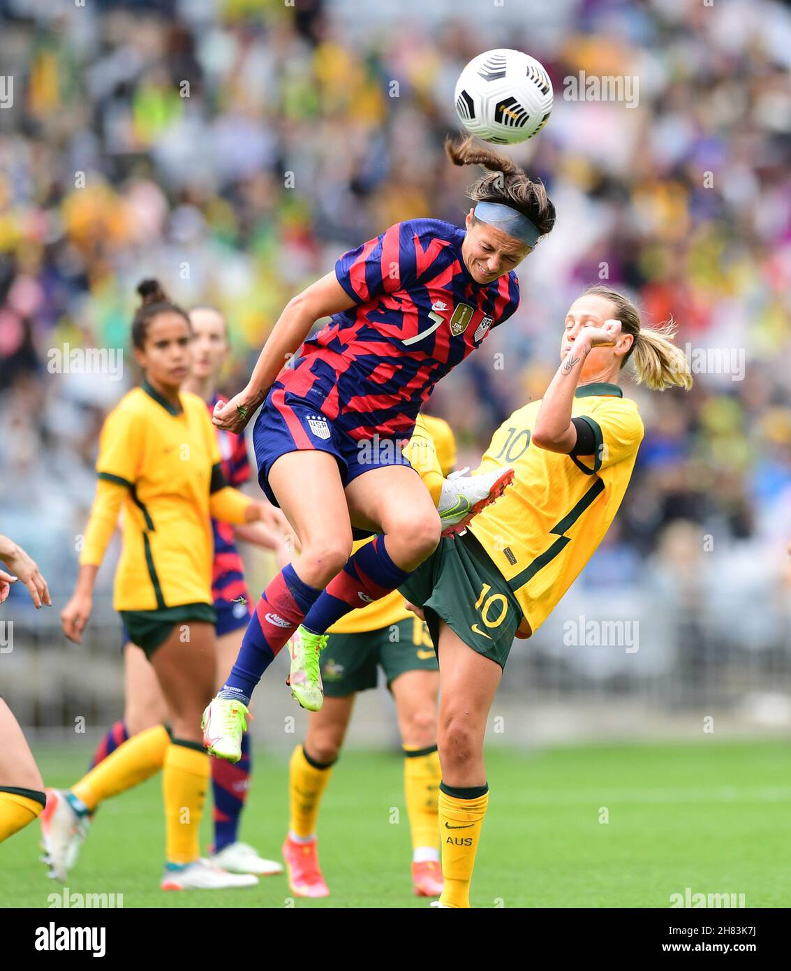 Sydney Olympic Park Australia 27th Nov 21 Ashley Hatch L Of United States Women S National Soccer Team In Action During The Friendly Match Game Between Australia Women S National Soccer Team Matildas And Sydney Olympic Park Australia 27th Nov 21 Ashley Hatch L Of United States Women S National Soccer Team In Action During The Friendly Match Game Between Australia Women S National Soccer Team Matildas And