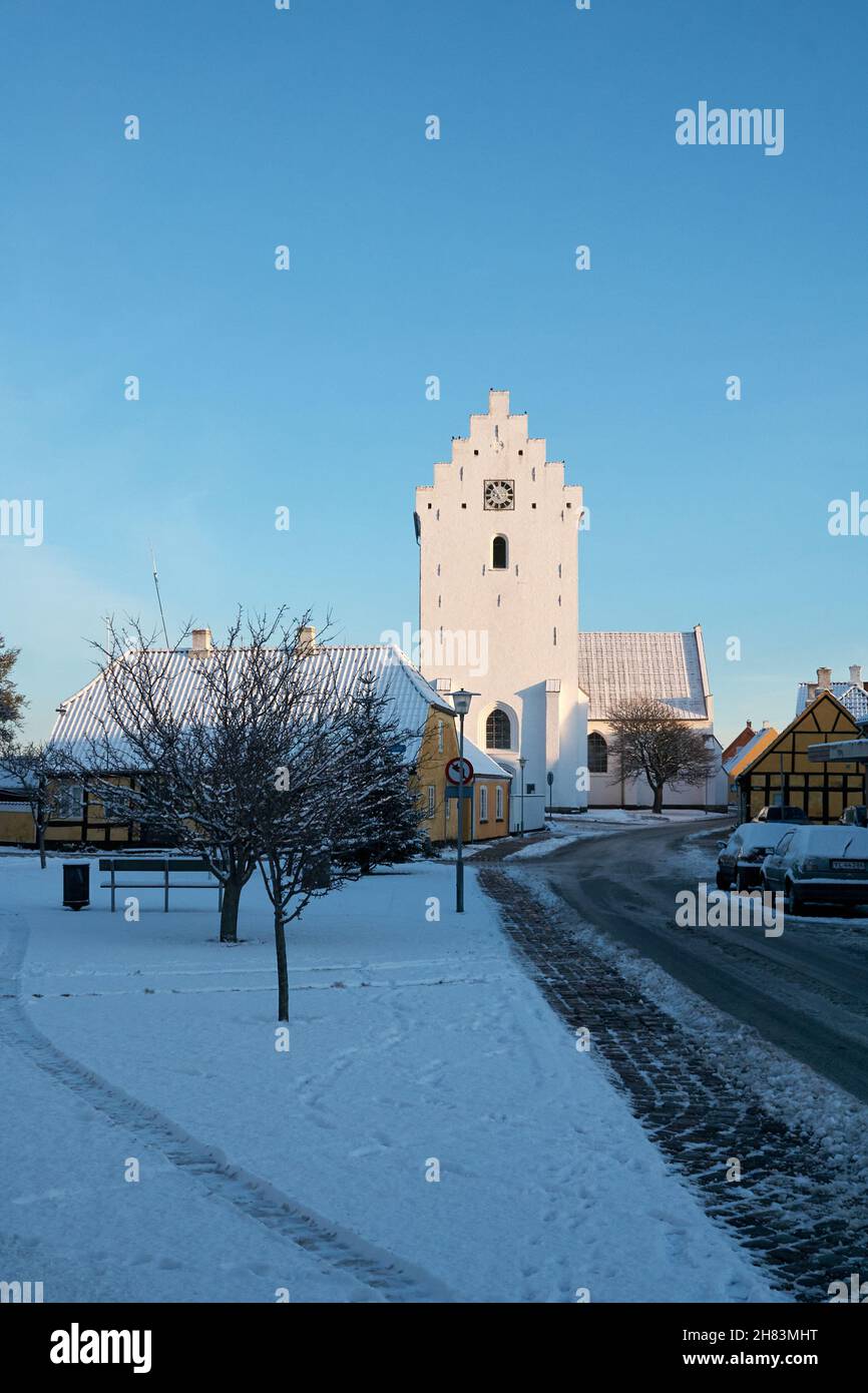 Church architecture in winter hi-res stock photography and images - Alamy
