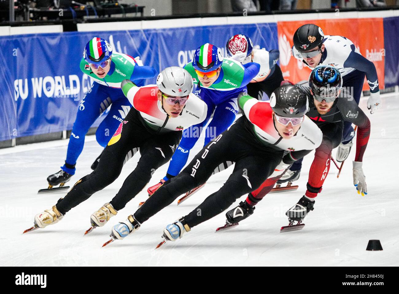 Dordrecht, Netherlands. 27th Nov, 2021. DORDRECHT, NETHERLANDS - NOVEMBER 27: Shaolin Sandor Liu of Hungary competing during the ISU World Cup Short Track Speed Skating Dordrecht at Optisport Sportboulevard on November 27, 2021 in Dordrecht, Netherlands (Photo by Douwe Bijlsma/Orange Pictures) Credit: Orange Pics BV/Alamy Live News Stock Photo