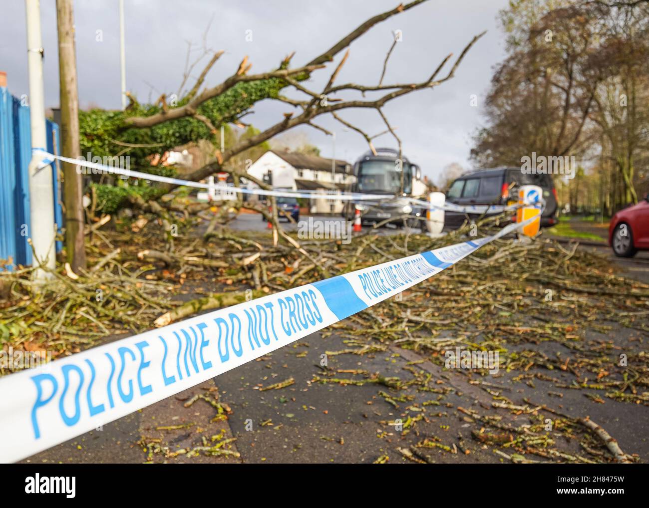 Kidderminster, UK. 27th November, 2021. UK weather: storm Arwen leaves ...