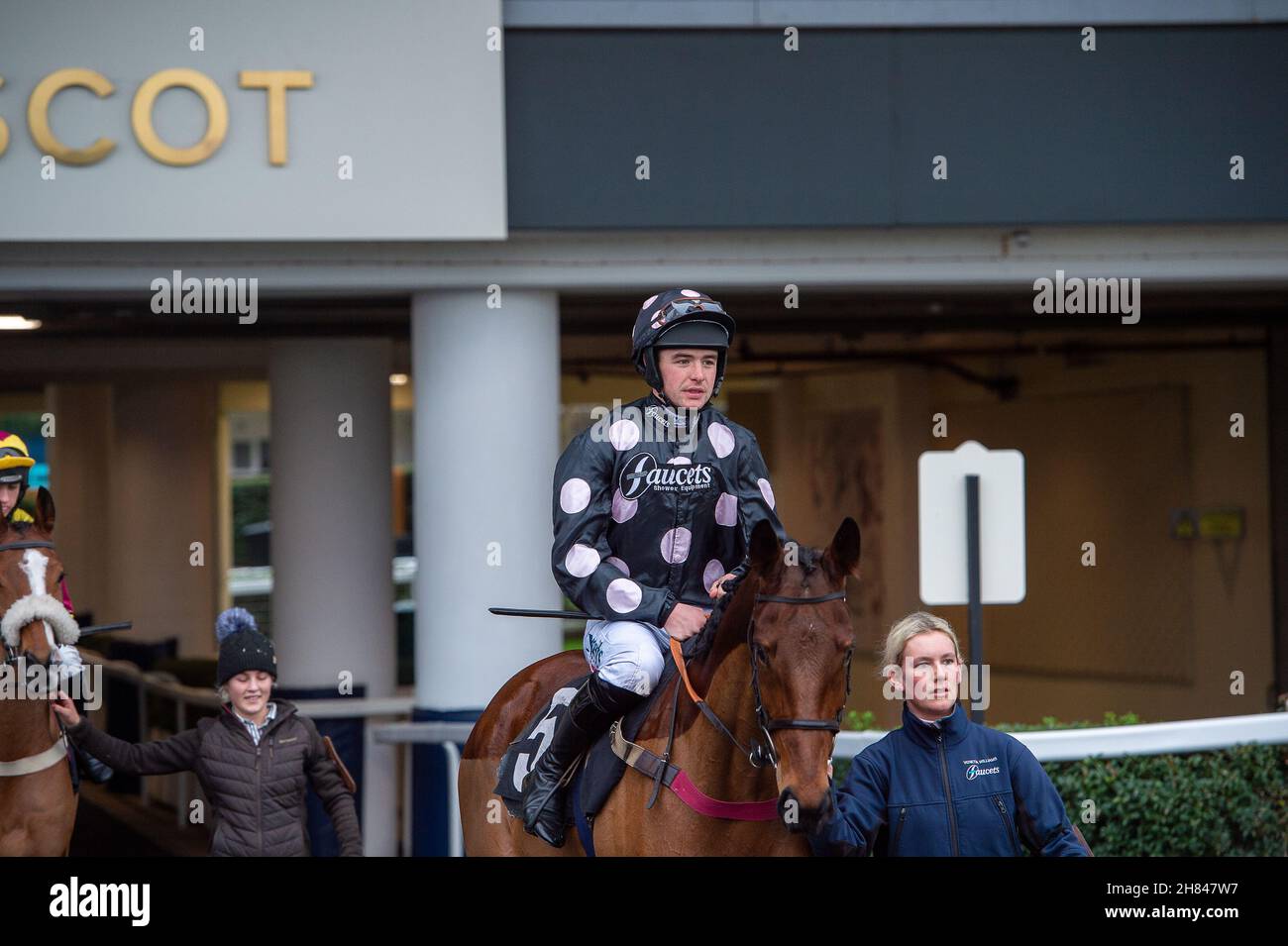 Ascot, Berkshire, UK. 19th November, 2021. Jockey Jonjo O'Neill Jr on horse Yes Indeed before racing in the Events at Ascot Handicap Steeple Chase. Credit: Maureen McLean/Alamy Stock Photo