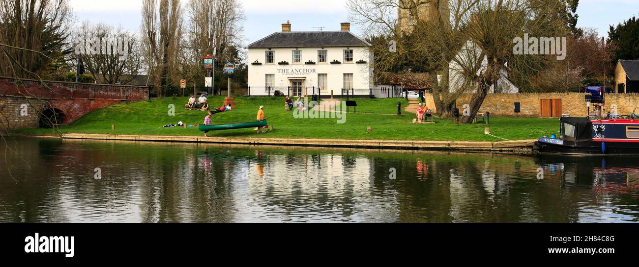 The Anchor pub, river Great Ouse, Great Barford village, Bedfordshire, England, UK Stock Photo
