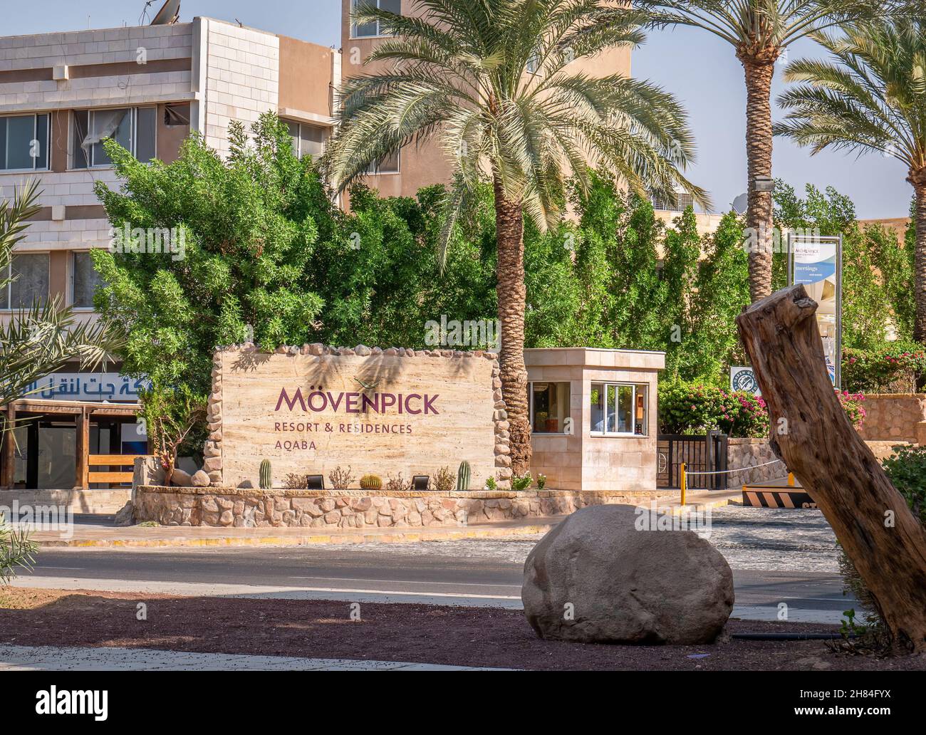 escalar matrimonio Despido Aqaba, Jordan - 09.01.2021: Mövenpick Aqaba luxury hotel resort entrance  reception sign, in Aqaba Stock Photo - Alamy