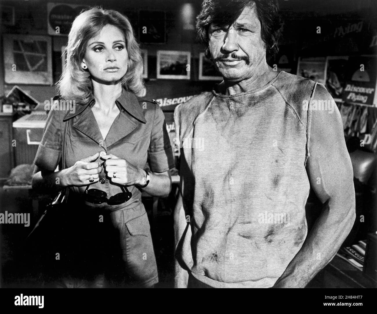 Jill Ireland, Charles Bronson, on-set of the Film, 'Breakout', Columbia Pictures, 1975 Stock Photo