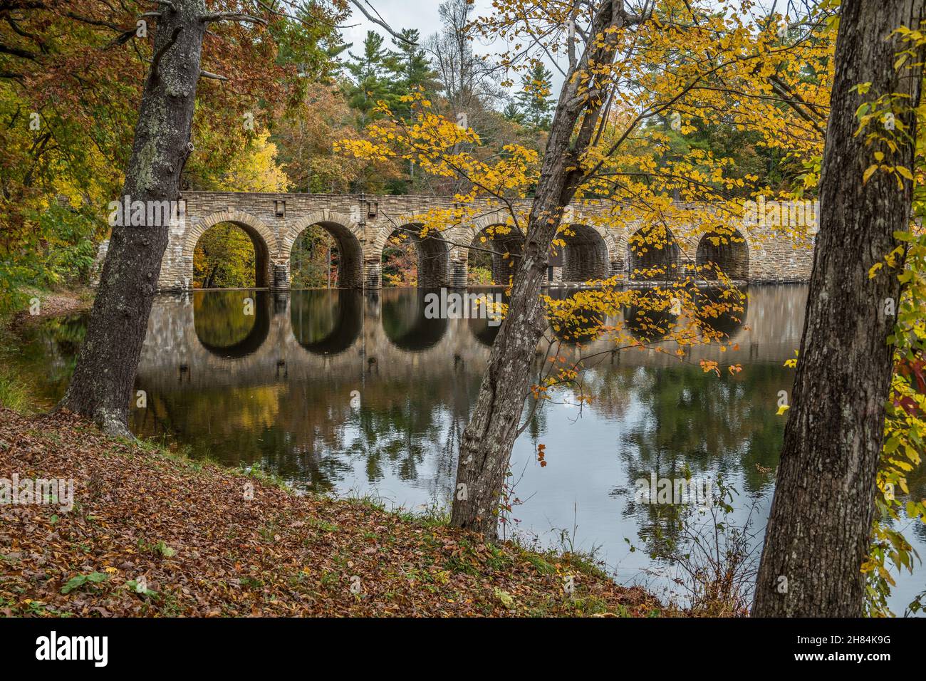 the-seven-arch-bridge-that-crosses-over-byrd-lake-in-the-cumberland