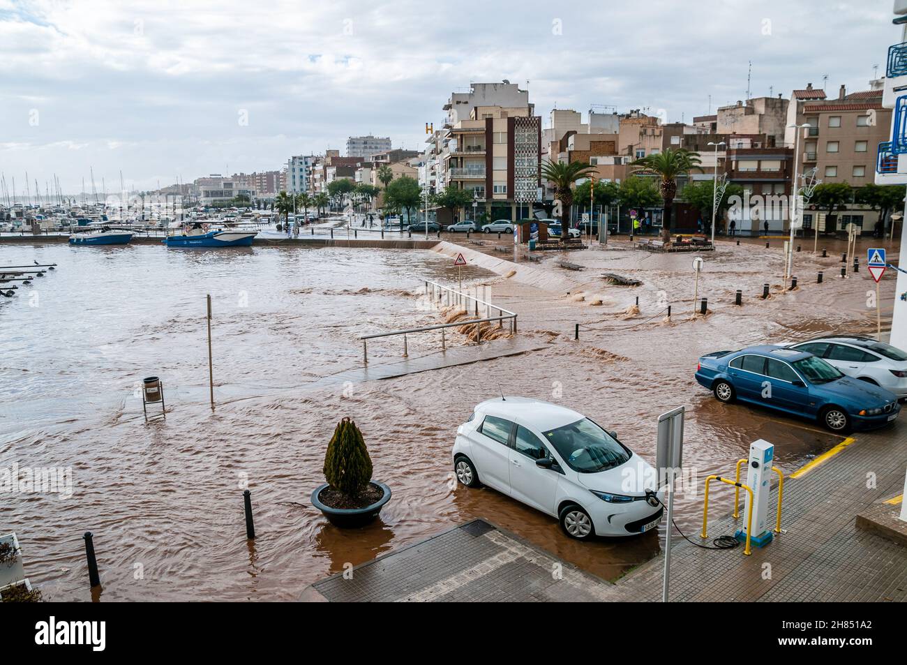 electric vehicle charging, sever floods in city of L'ampolla, novembre 2021, Catalonia, Spain Stock Photo
