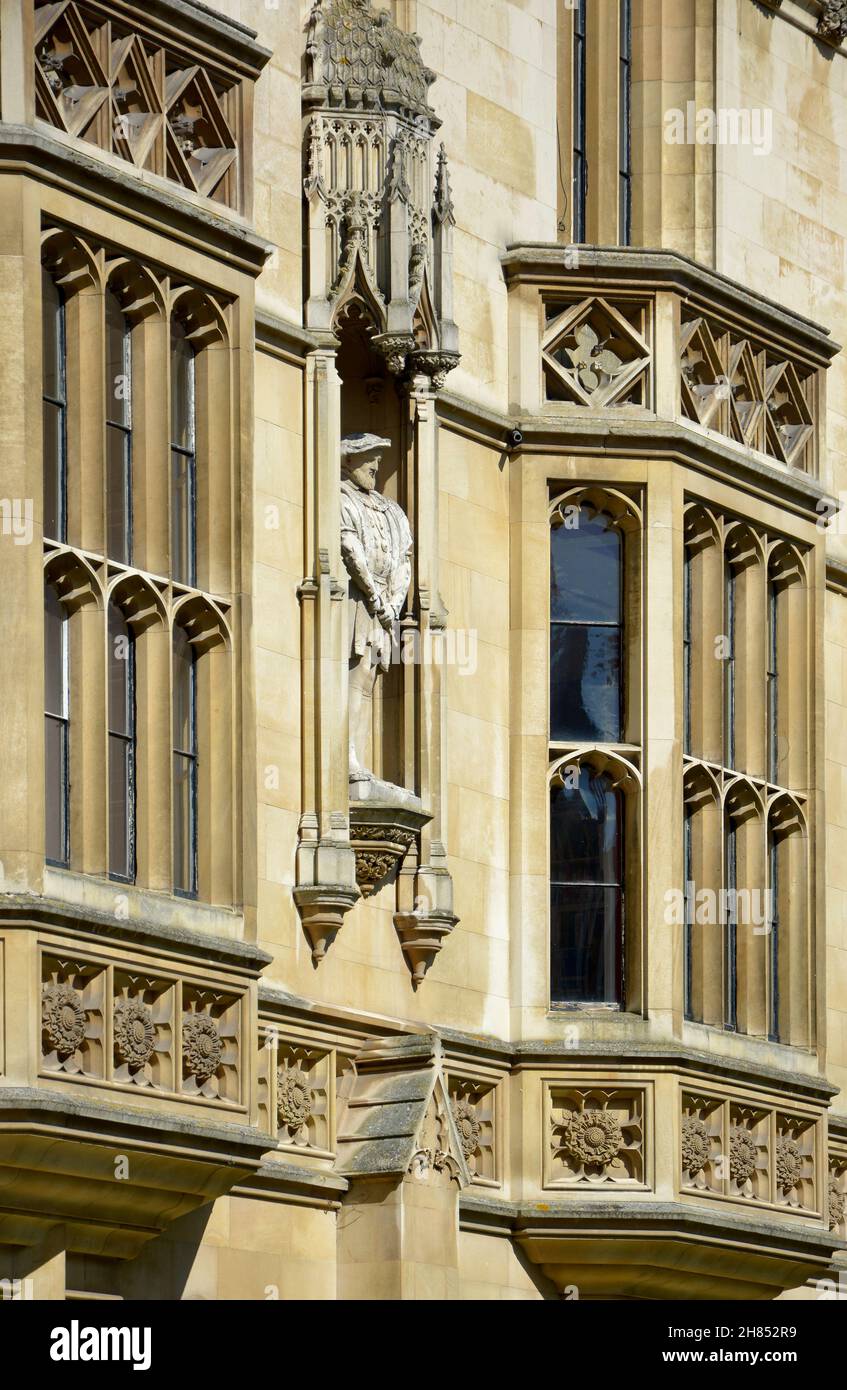Building details with sculpture, Cambridge, UK Stock Photo Alamy