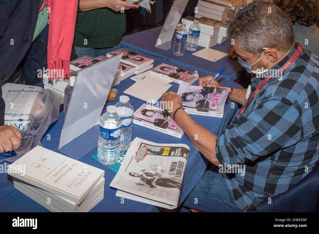 Paris : Conférence avec Brian Bouillon-Baker autour de son livre « Joséphine Baker l’universelle » à la Mairie du 16e arrondissement. Stock Photo