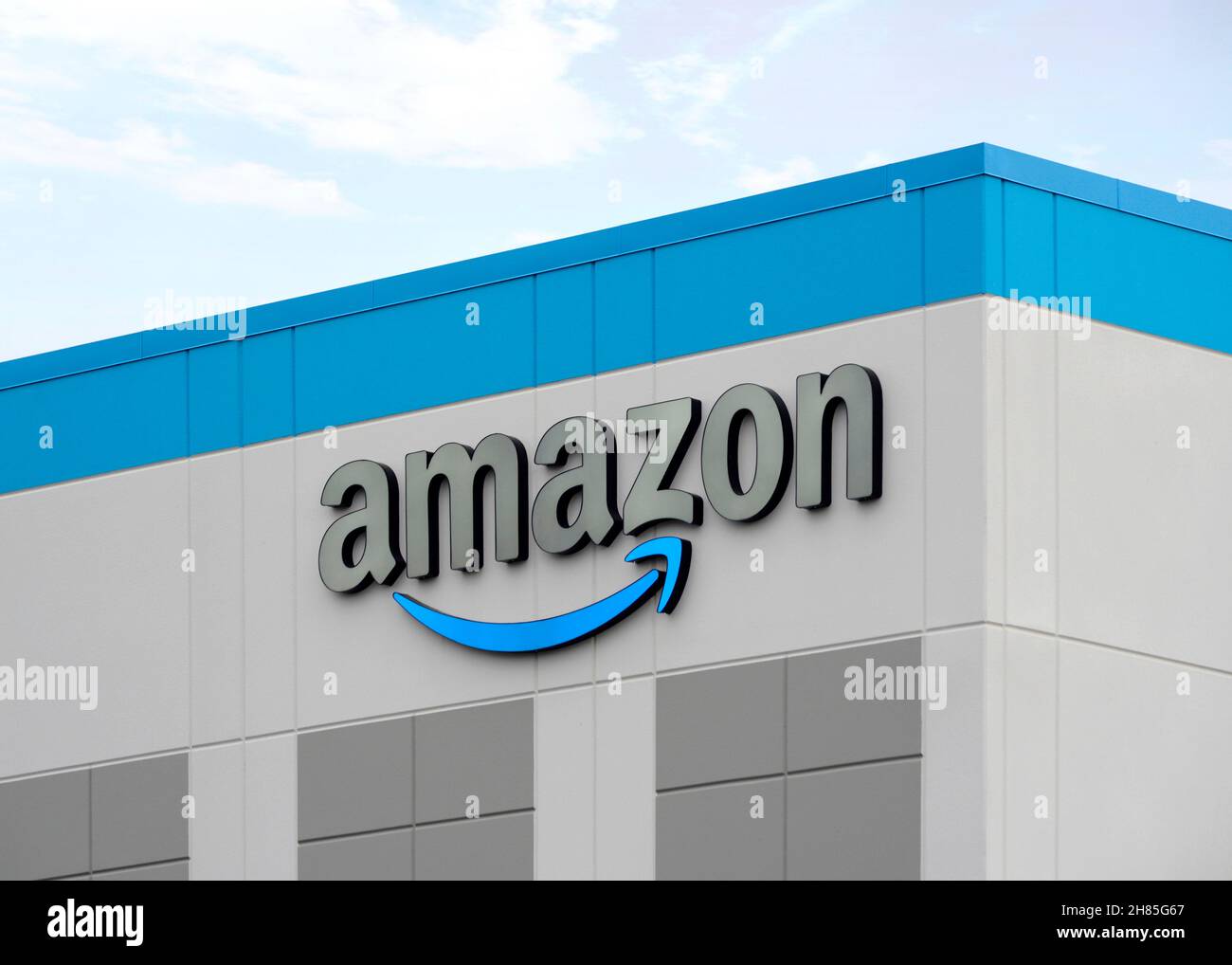 Amazon building exterior Stock Photo - Alamy
