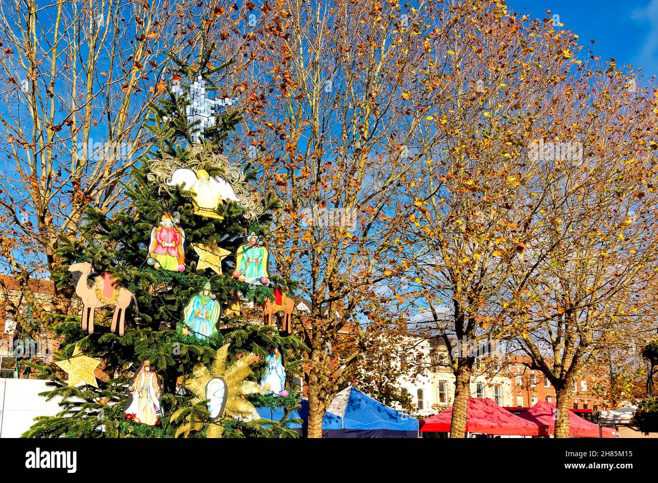 Salisbury christmas market place hires stock photography and images Alamy