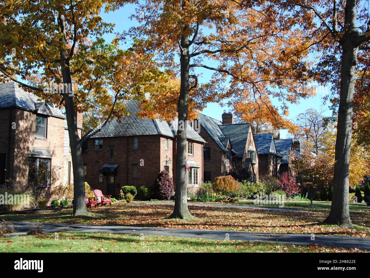 Houses on Lake avenue in Lakewood; Ohio Stock Photo Alamy