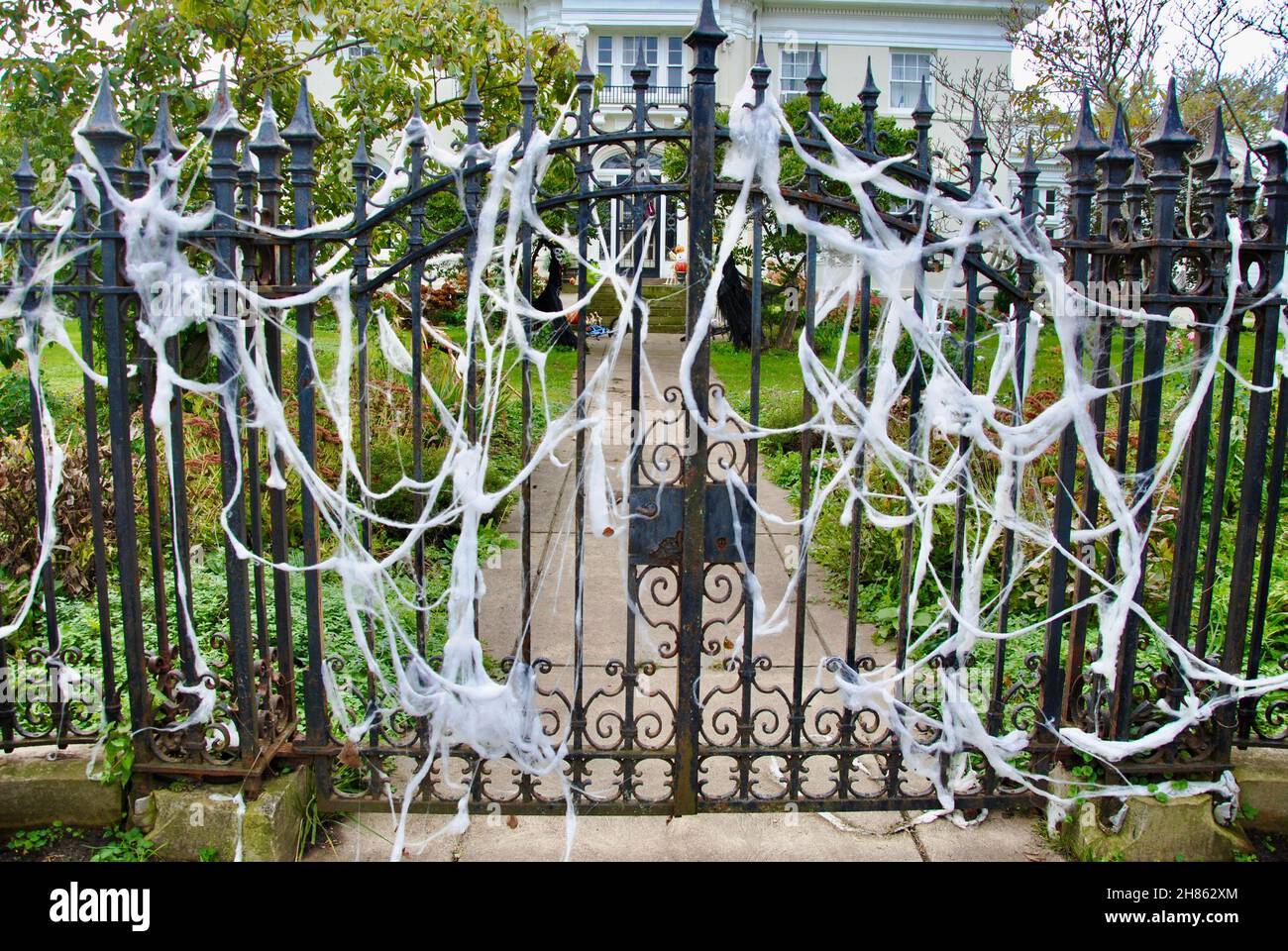 Halloween decorations in Lakewood, Ohio Stock Photo Alamy