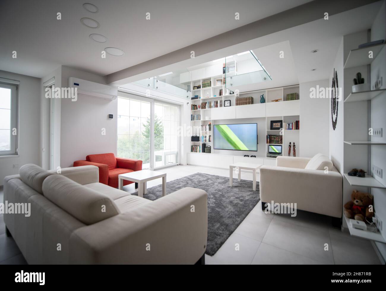 Modern house interior hi-res stock photography and images - Alamy