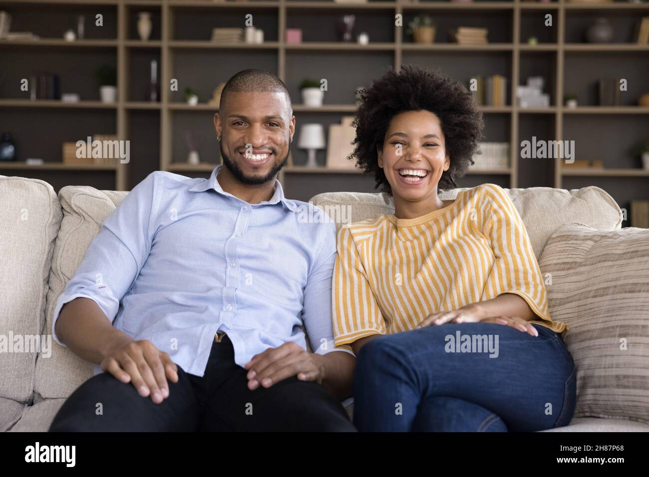 Young black couple hi-res stock photography and images - Alamy