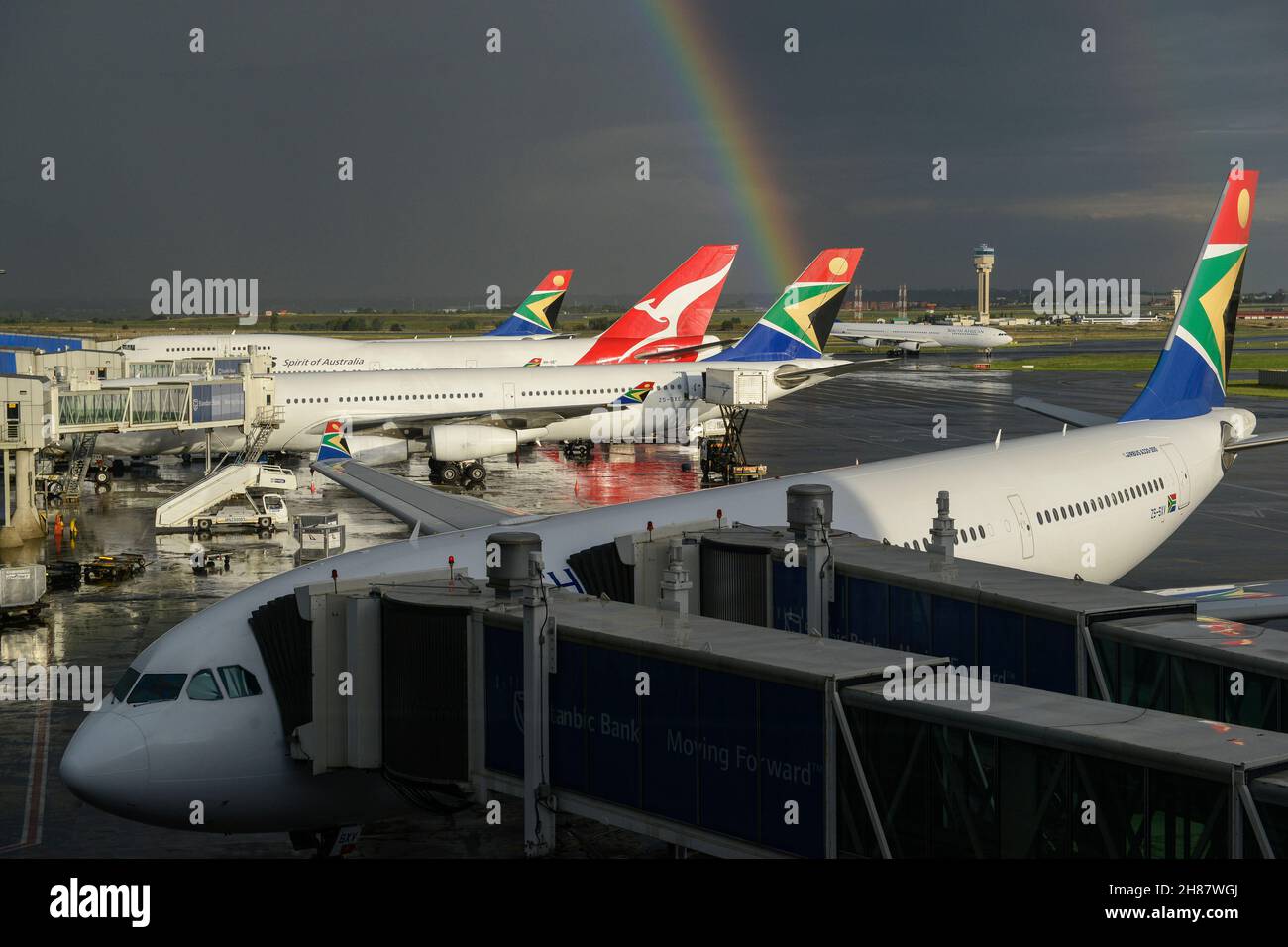 SOUTH-AFRICA, airport Johannesburg OR Tambo, airplanes of south african airline / SÜDAFRKA, Flughafen Johannesburg, Flugzeuge von South African Airlines Stock Photo