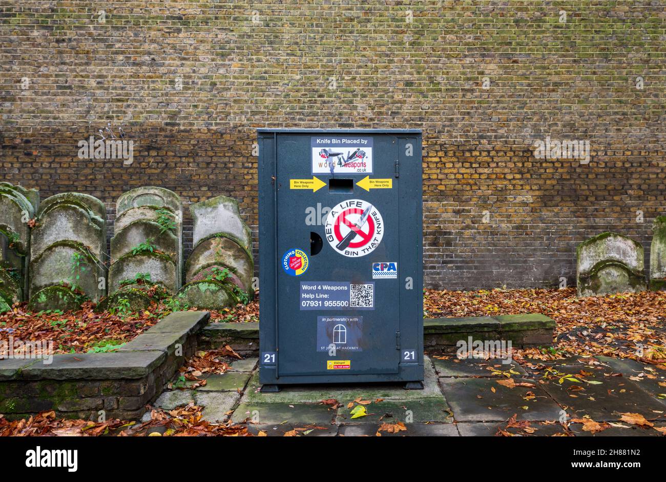 27/11/2021. London, UK. Collecting knives saving lives safe disposal