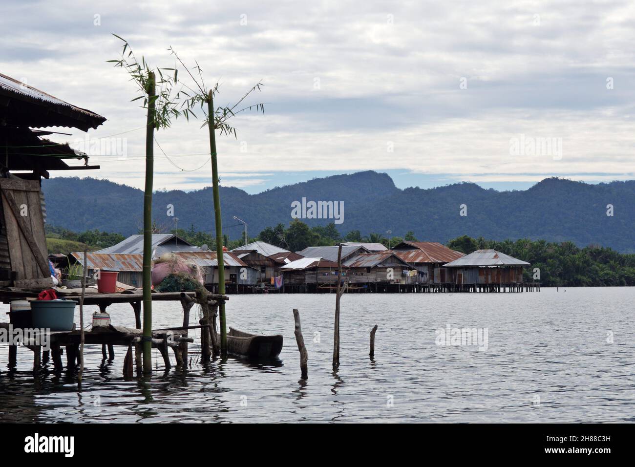 Stilt houses, Kantor Pemerintah Kampung, Distrik Waibu, Papua, Indonesia Stock Photo