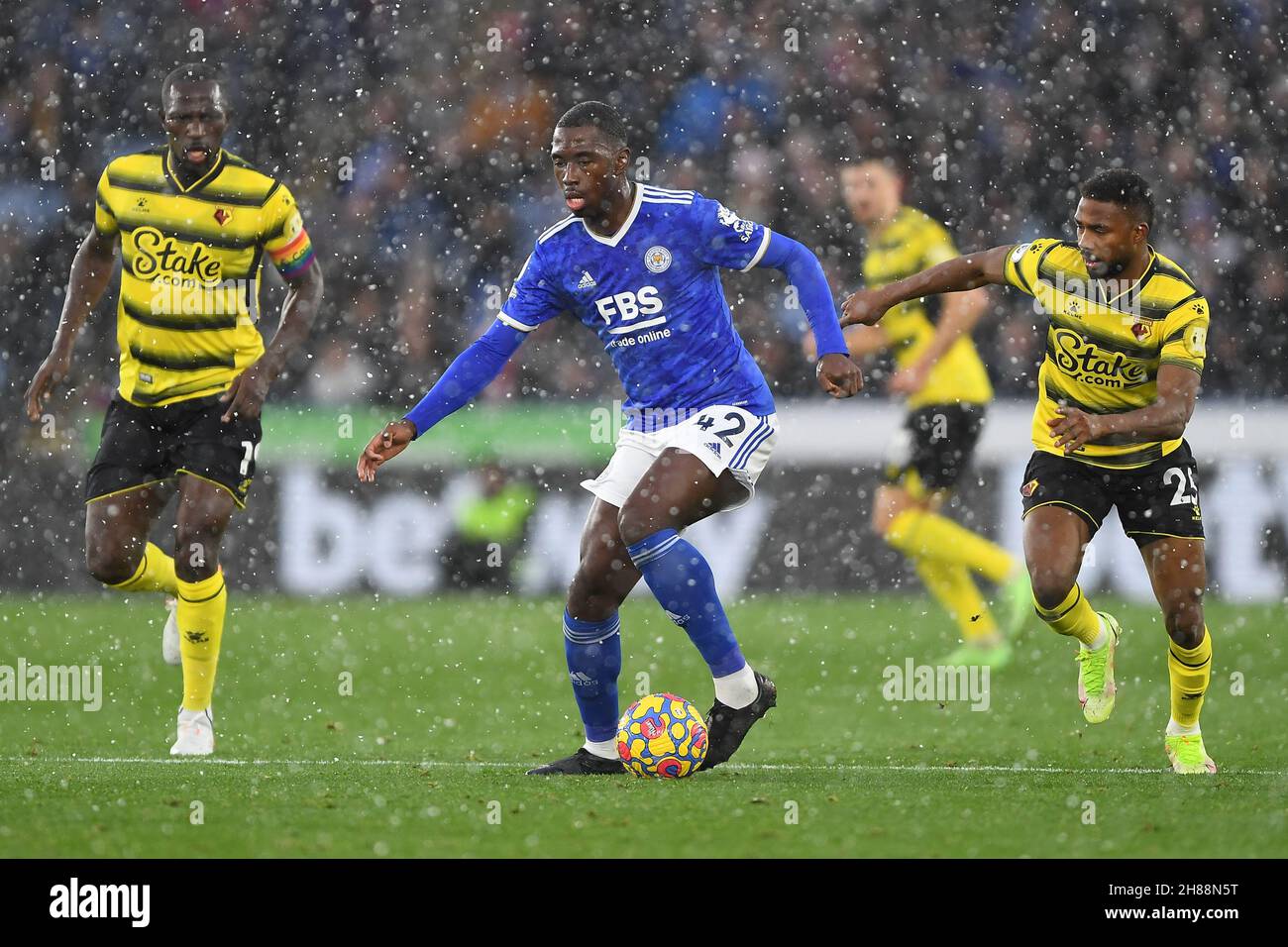 LEICESTER, GBR. NOV 28TH Boubakary Soumare of Leicester City in action during the Premier League match between Leicester City and Watford at the King Power Stadium, Leicester on Sunday 28th November 2021. (Credit: Jon Hobley | MI News) Credit: MI News & Sport /Alamy Live News Stock Photo