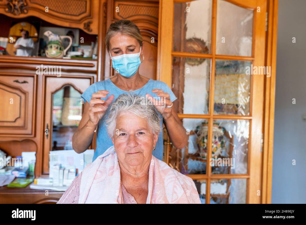 Home Care Assistant Stock Photo Alamy