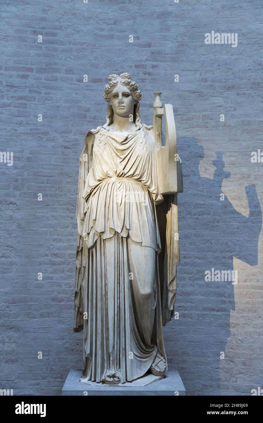 Classical sculptures from the Greek period Stock Photo Alamy