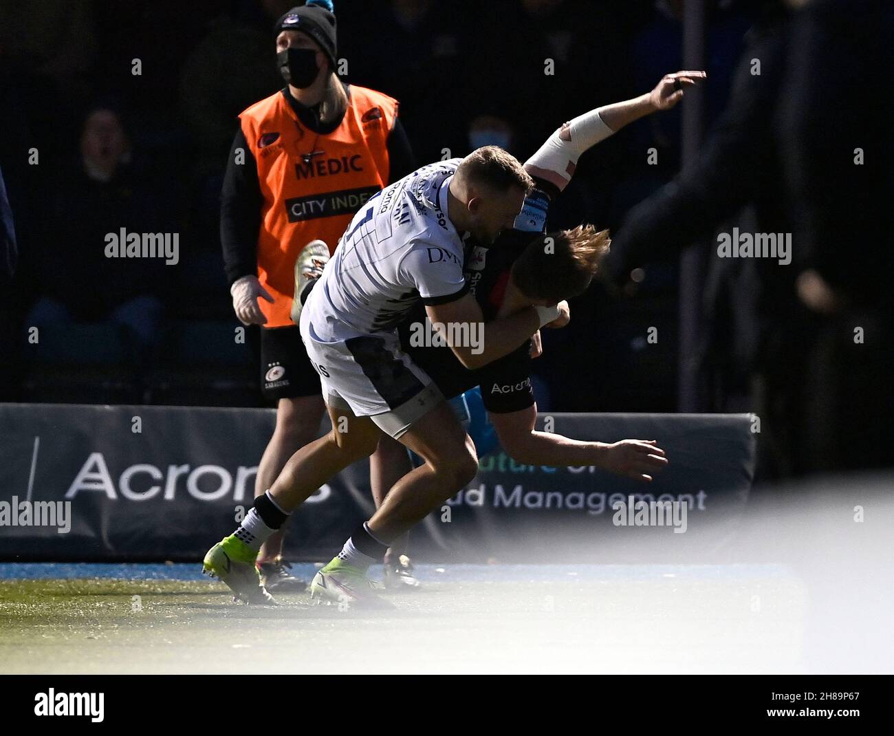 Sale Beats Saracens Despite Vermeulen Red Card Sale Beats Saracens Despite Vermeulen Red Card
