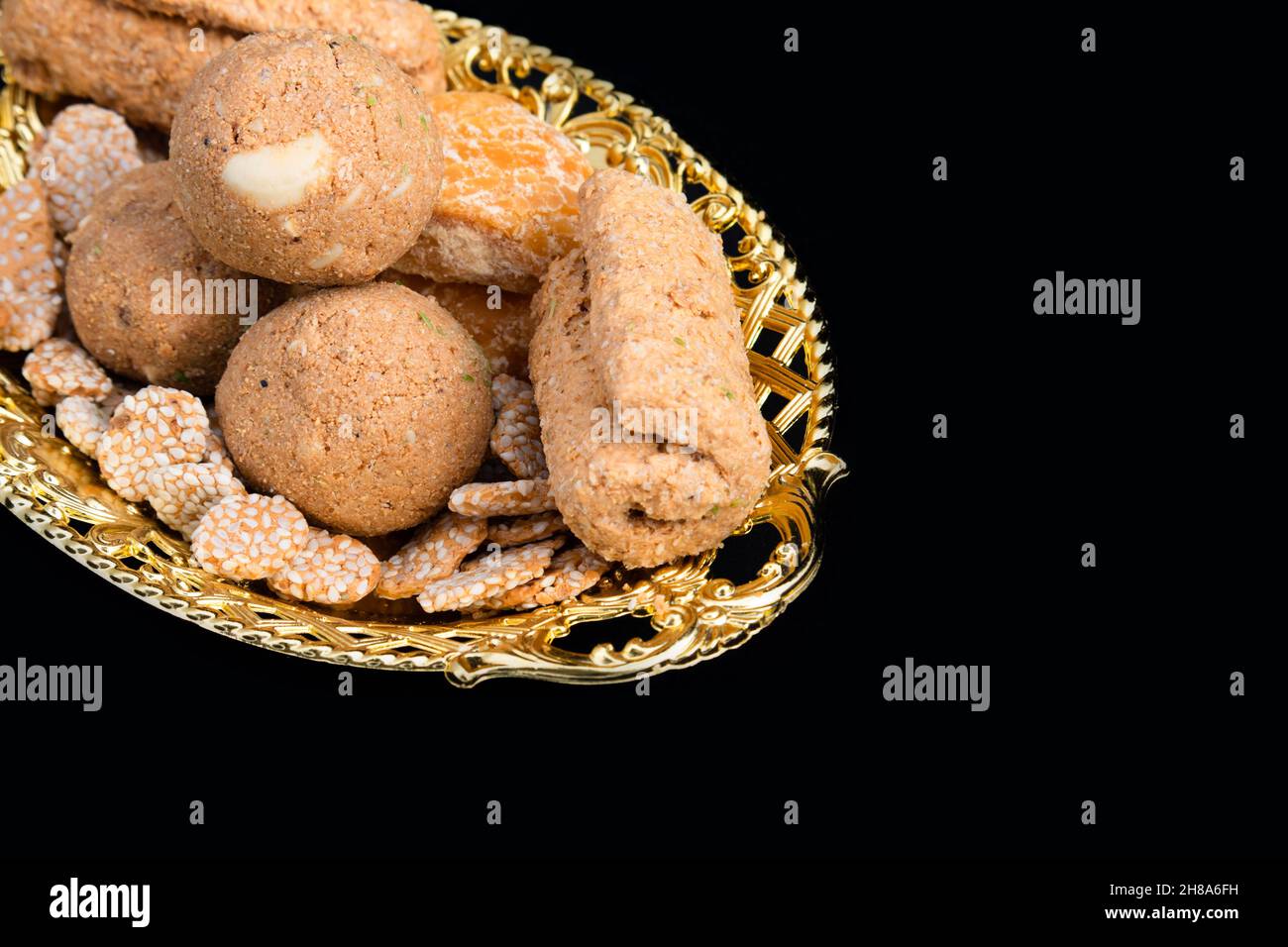 cacahuates pepitas o pipas mexican snack salted in mexico city Stock Photo  - Alamy