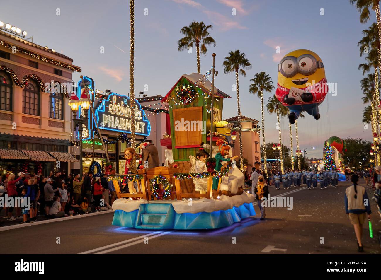 Orlando, USA. 27th Nov, 2021. Since November 13, larger-than-life balloons floating through the streets of Universal Studios Florida, along with appearances by the Minions from Illumination's Despicable Me and some of your favorite characters from DreamWorks Animation's Shrek and Madagascar films. (Photo by Yaroslav Sabitov/YES Market Media/Sipa USA) Credit: Sipa USA/Alamy Live News Stock Photo